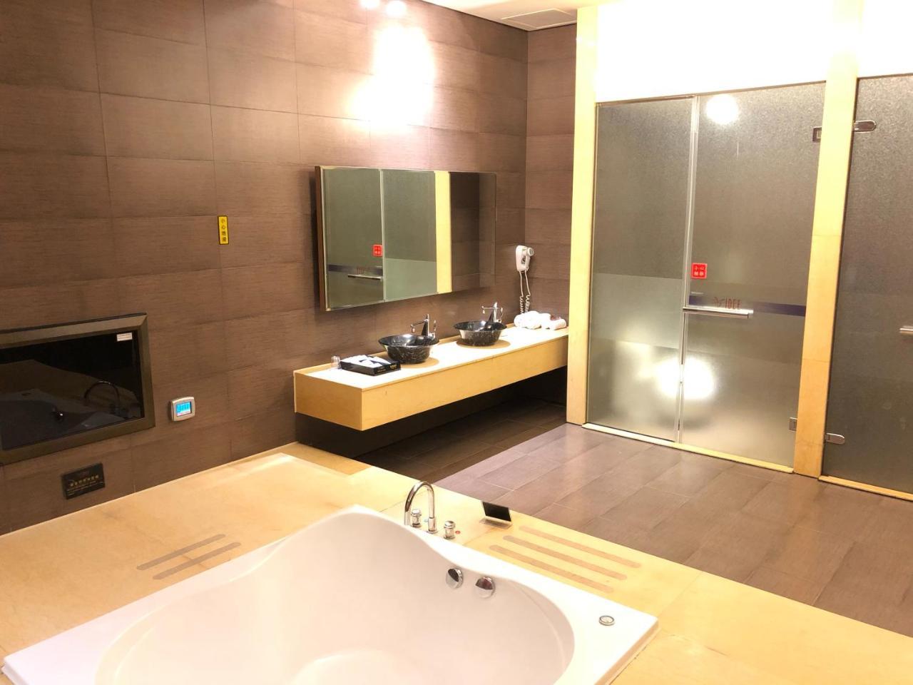 Idee Spa Motel Yangmei Экстерьер фото
