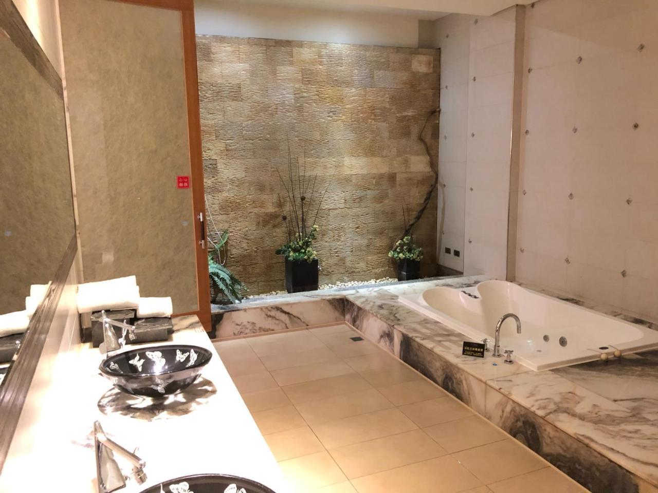 Idee Spa Motel Yangmei Экстерьер фото